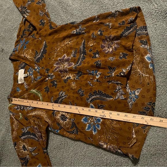Cara Cara Blouse Top Size XS Bohemian Flowy Autumn Floral Date Travel - Picture 8 of 9